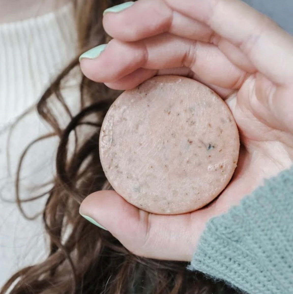 Hair soap - Pink clay & chamomile